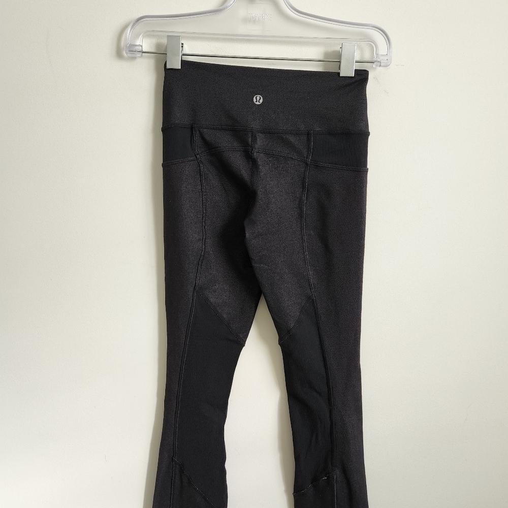 *SOLD* Lululemon leggings tights black sz 2 - Picture 3 of 4
